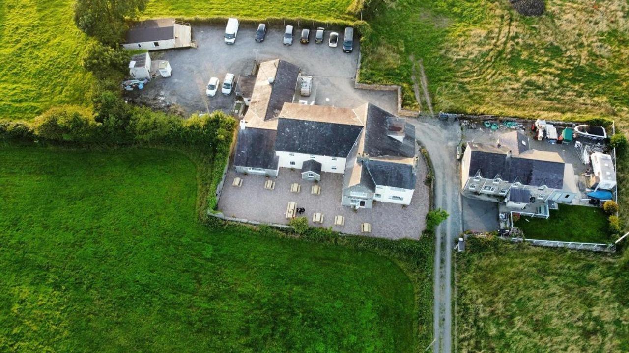 Ty Dderw Country Inn Moelfre Exterior foto