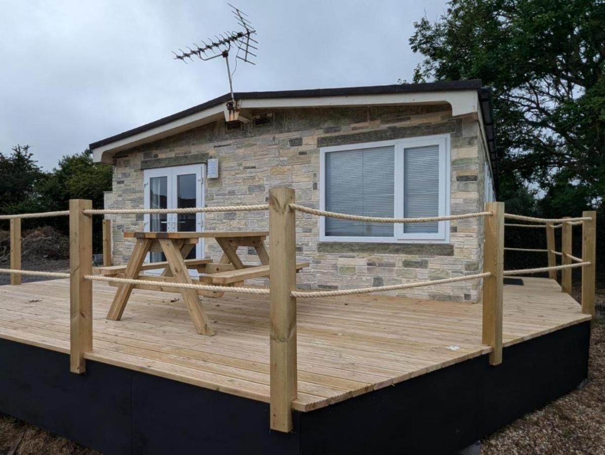 Ty Dderw Country Inn Moelfre Exterior foto